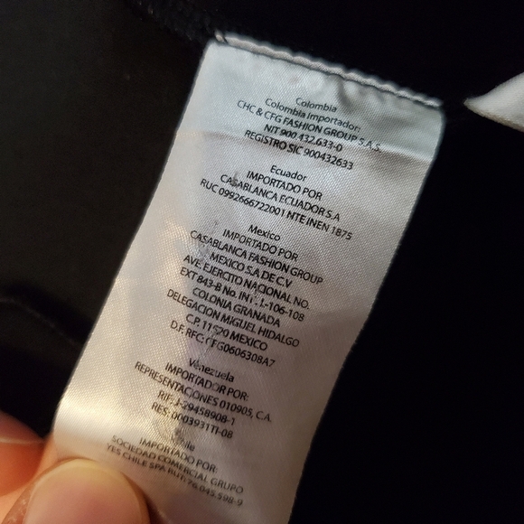 Armani Exchange black long sleeves fitted jacket. Classy. Sophisticated. Size S. - Picture 6 of 11